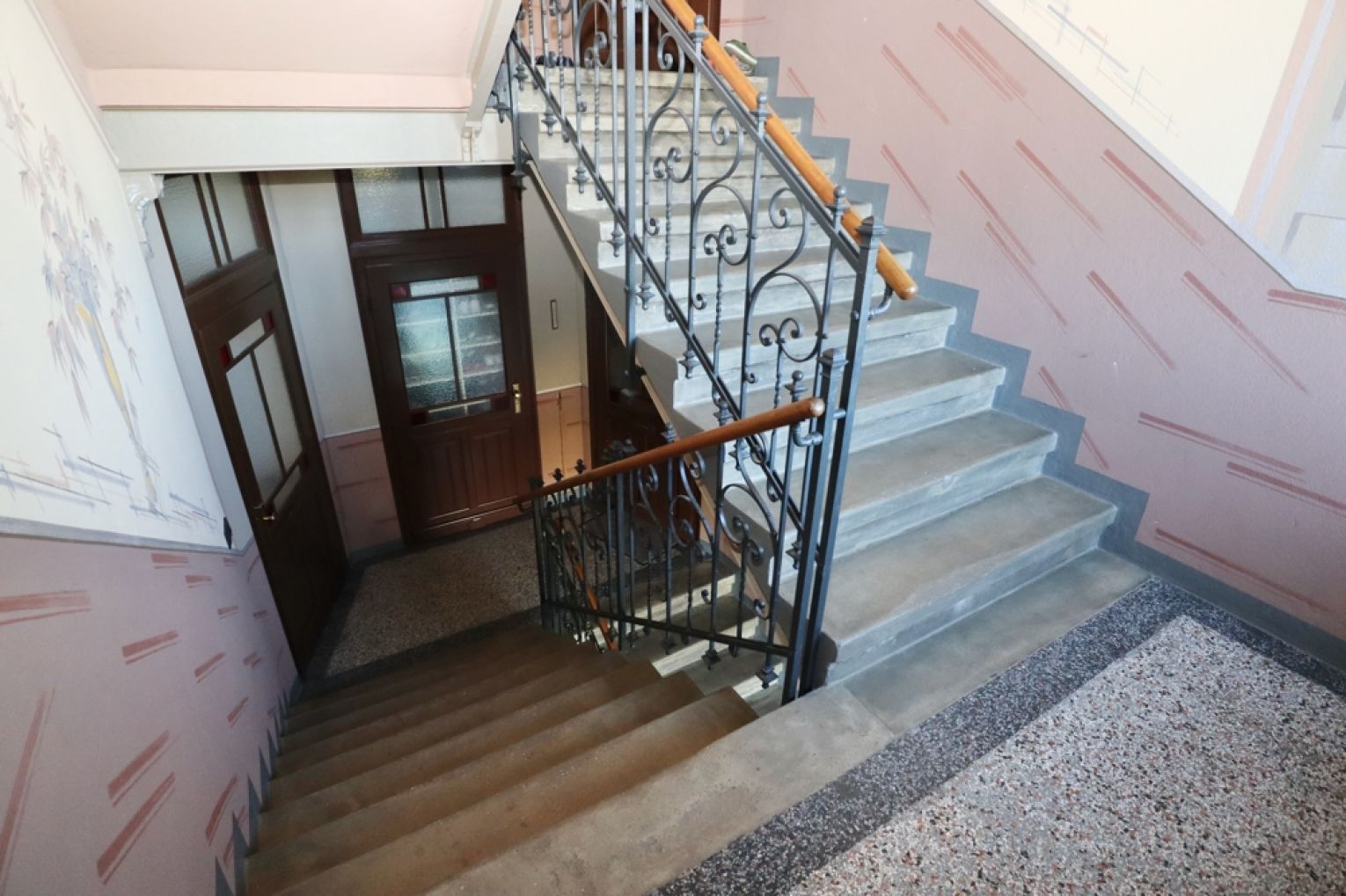 modern wohnen • Altchemnitz • 2-Raum Wohnung • Balkon  • Solartechnik • Fußbodenheizung • Stellplatz