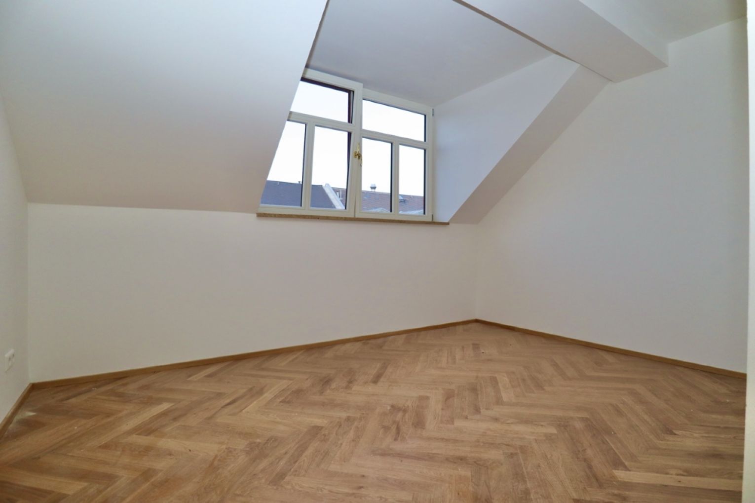Terrasse • 5-Zimmer • Maisonette • ERSTBEZUG • Chemnitz • Fußbodenheizung • Sonnenberg • jetzt mieten