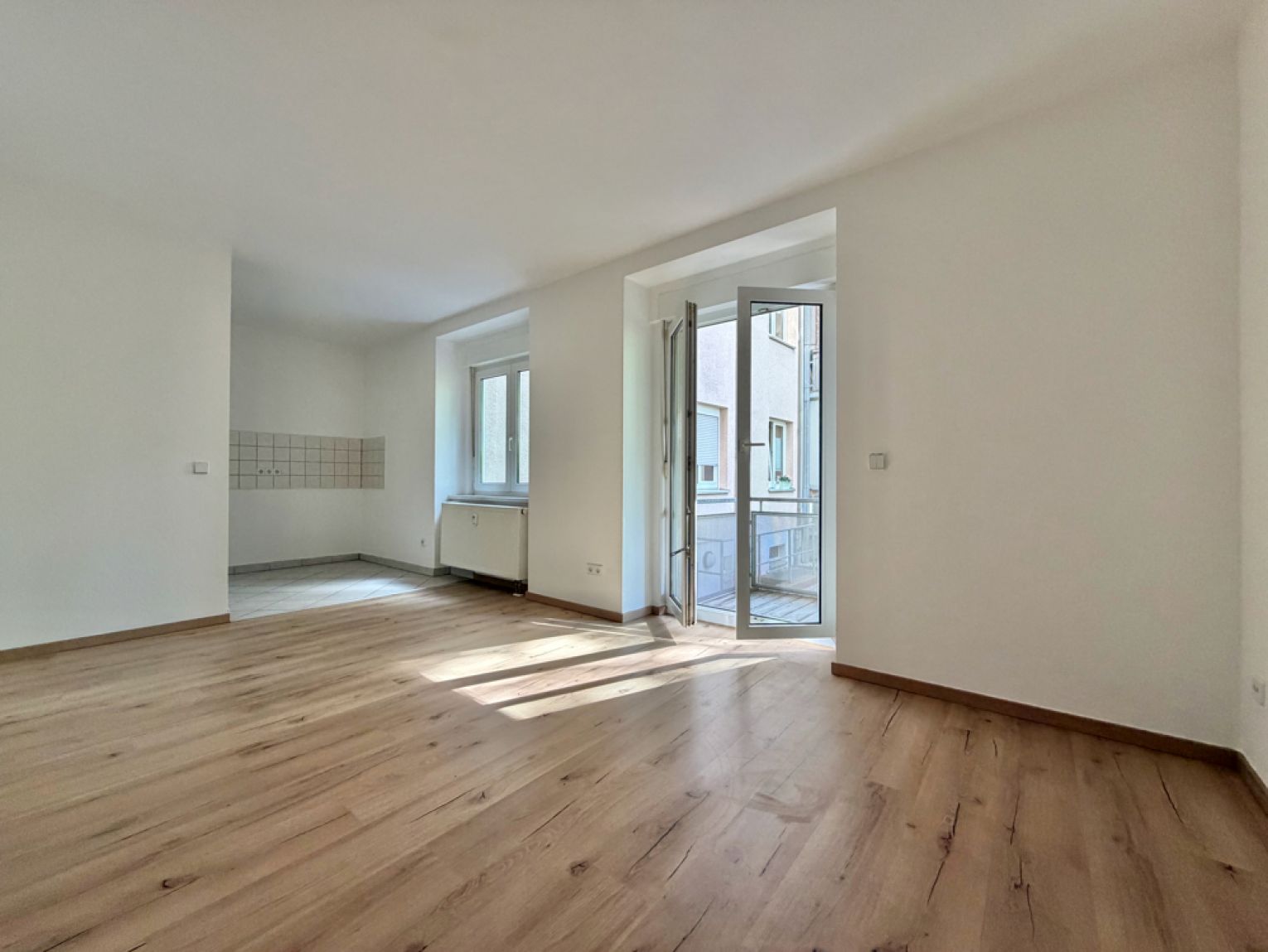 2 Zimmer • Einbauküche • Balkon • auf dem Kaßberg • in Chemnitz • zur Miete • jetzt Termin sichern!