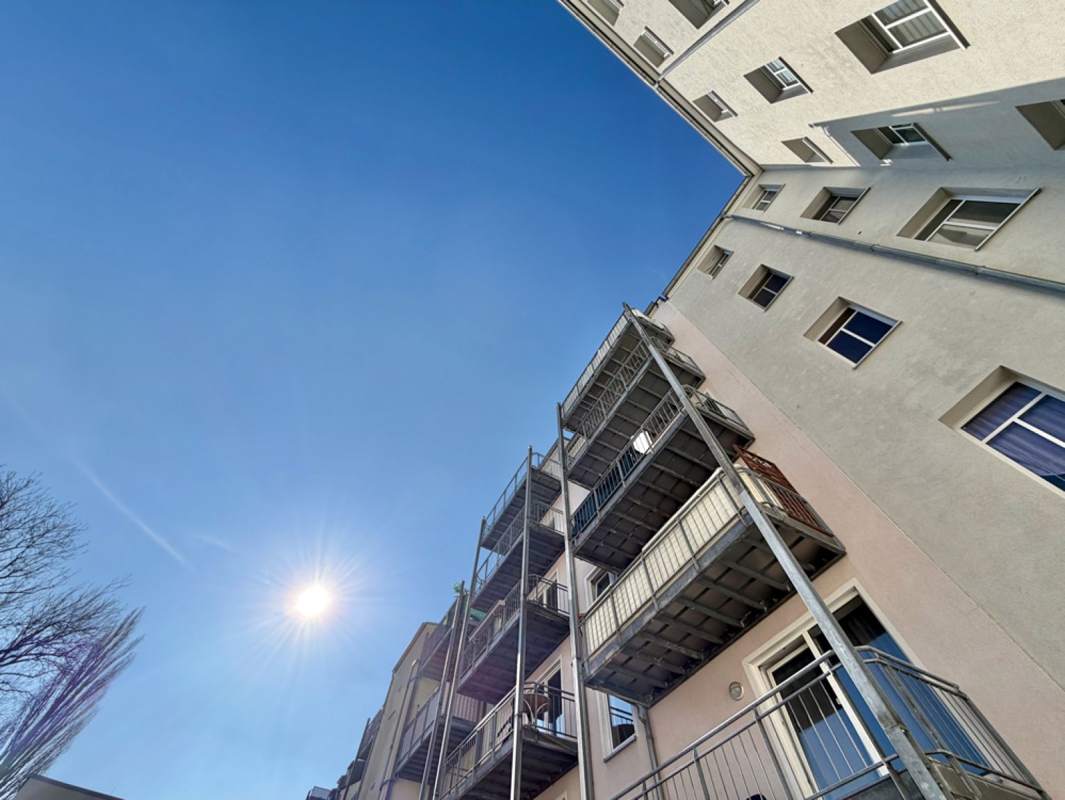 1 Zimmer • mit Balkon • und Einbauküche • Wohnung zur Miete • in Chemnitz • Kappel • jetzt anrufen