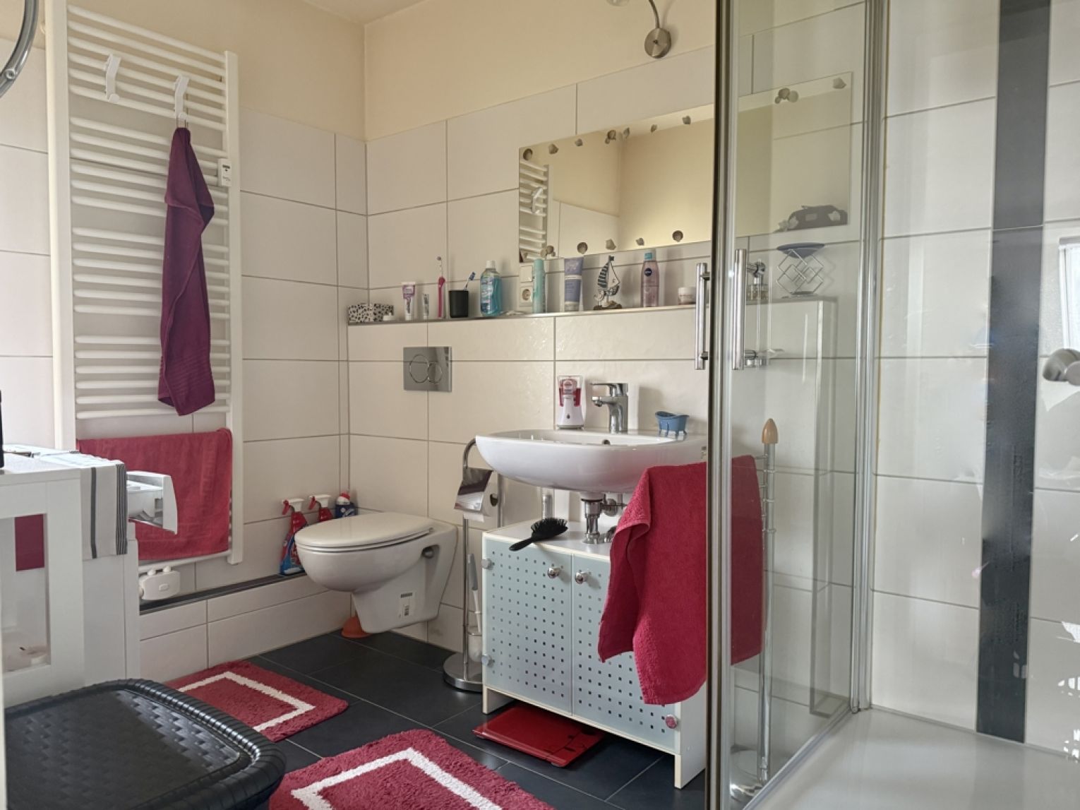 2-Zimmer Wohnung in Wittgensdorf • Dachgeschoss • Bad mit Dusche • offene Küche • Garten • Parkplatz