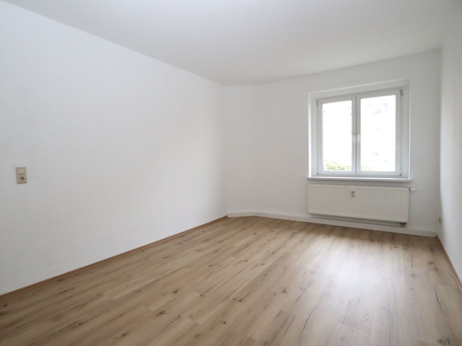 1,5-Zimmer • Appartment • EBK • in Chemnitz• mit Nähe zur Autobahn