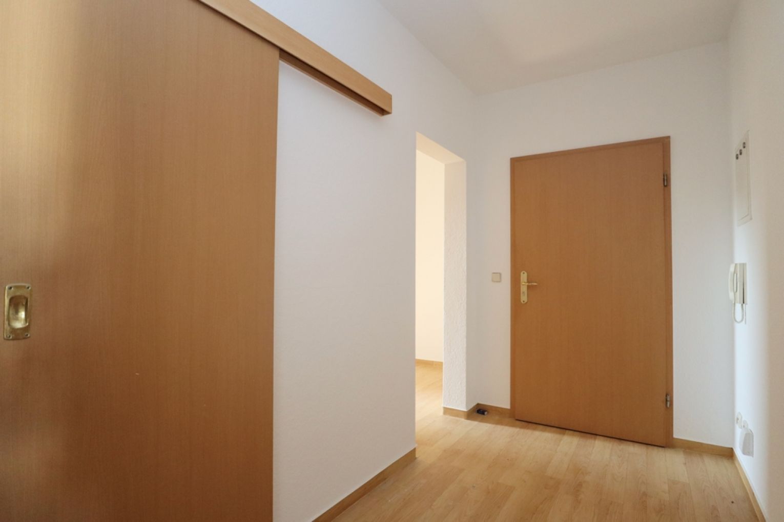 2 Raum Wohnung • Tageslichtbad •  Einbauküche • in Chemnitz •  jetzt MIETEN