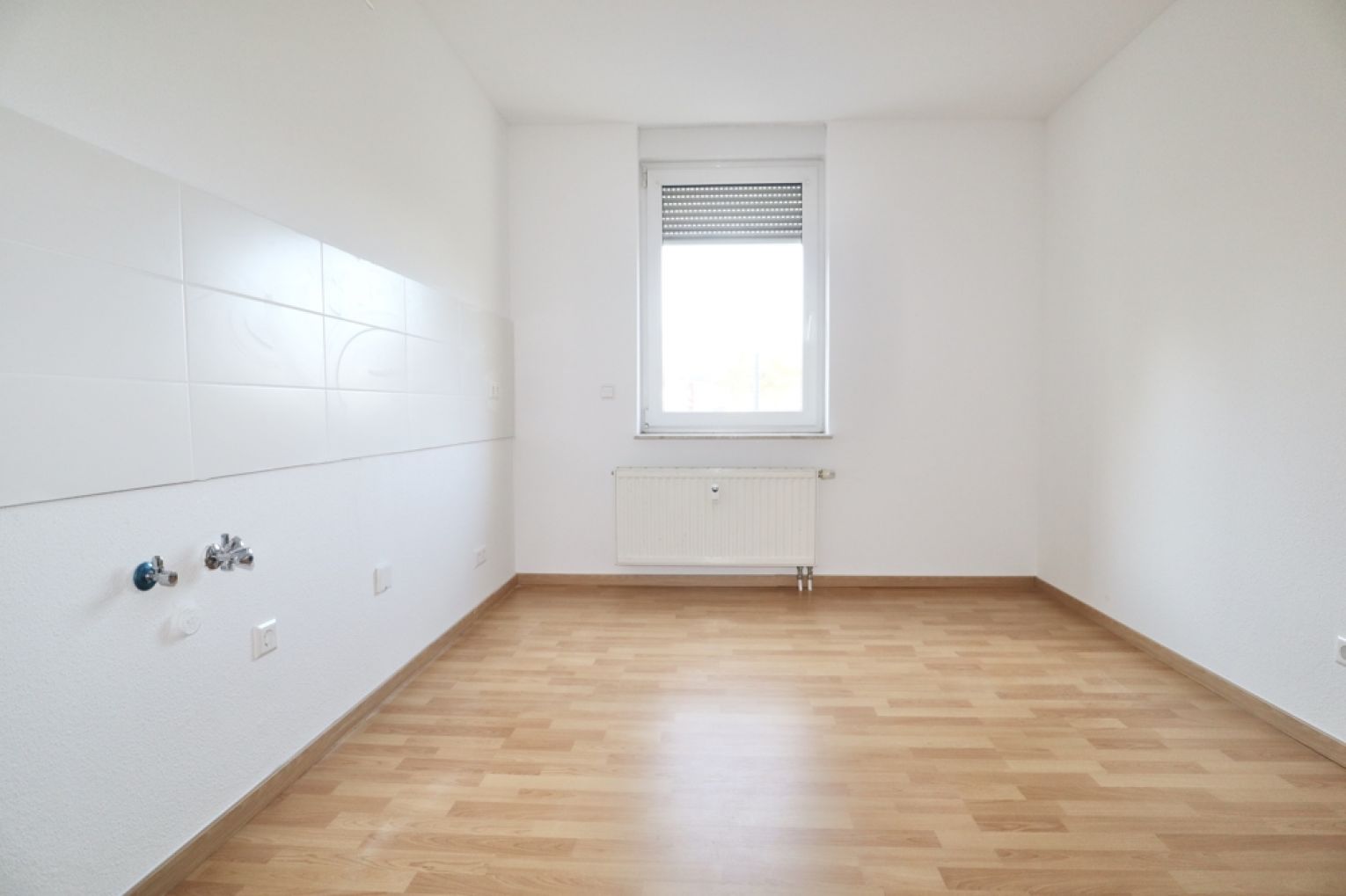 Gablenz • 4-Raum Wohnung • in Chemnitz • Tageslichbad • Einbauküche • individuell • jetzt mieten