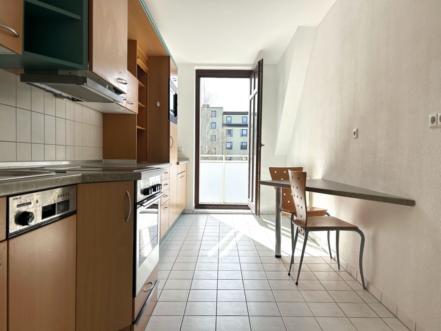 Balkon • Kaßberg • helle 2- Zimmer Wohnung • zur Miete • Einbauküche • Chemnitz