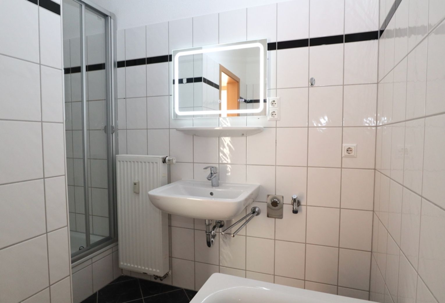 Kaßberg • jetzt schnell sein • 2-Zimmer • mit Balkon • Einbauküche • Wanne&Dusche