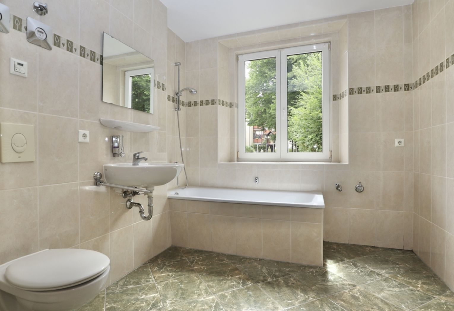 • 2-Raum Wohnung • mit Balkon • ruhige Lage • Sonnenberg • Gablenz • Termin vereinbaren
