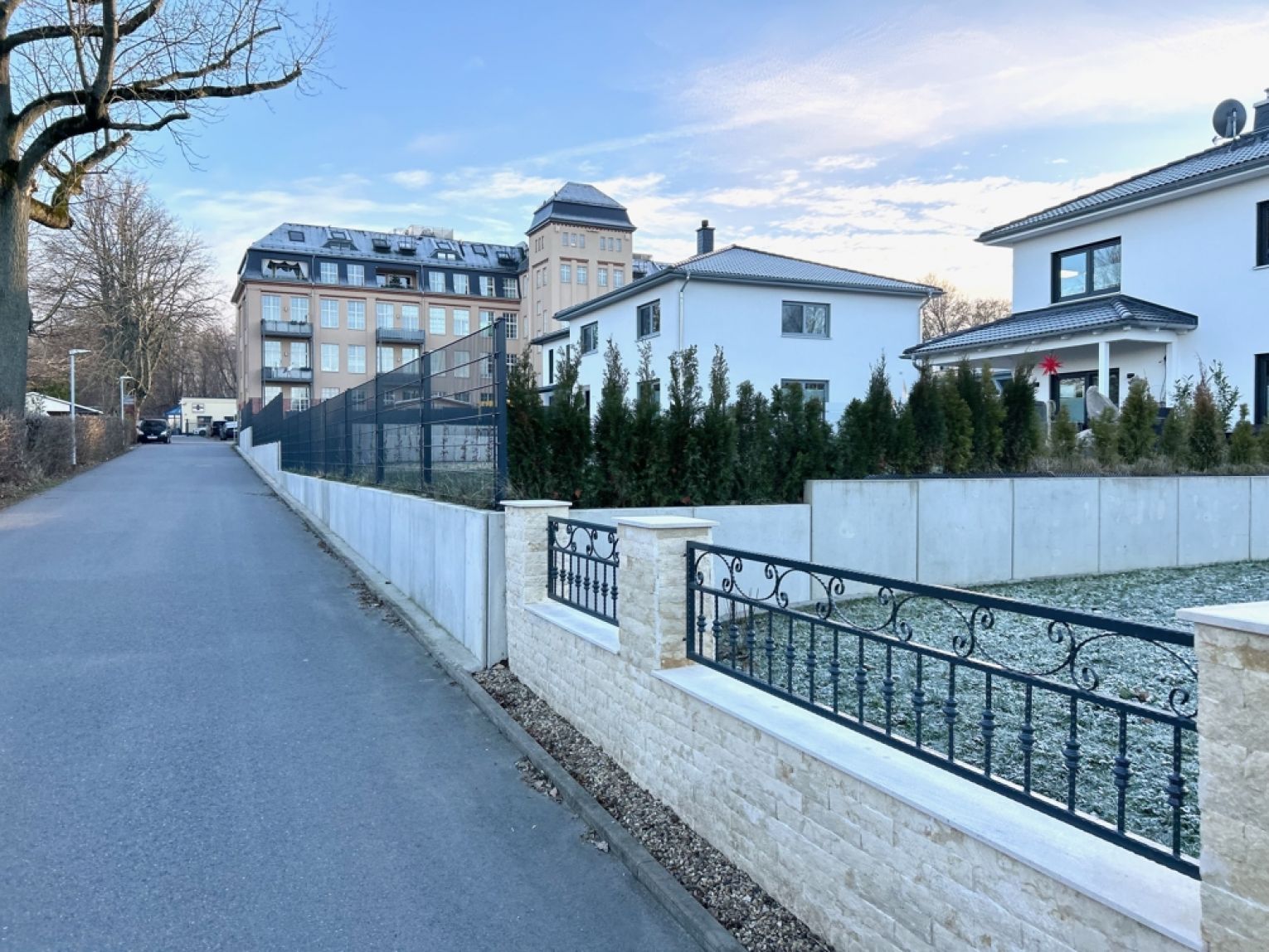 zum Kauf • 4 Zimmer • vermietet • Chemnitz • Stellplatz • zwei Bäder • großer Garten • ruhige Lage