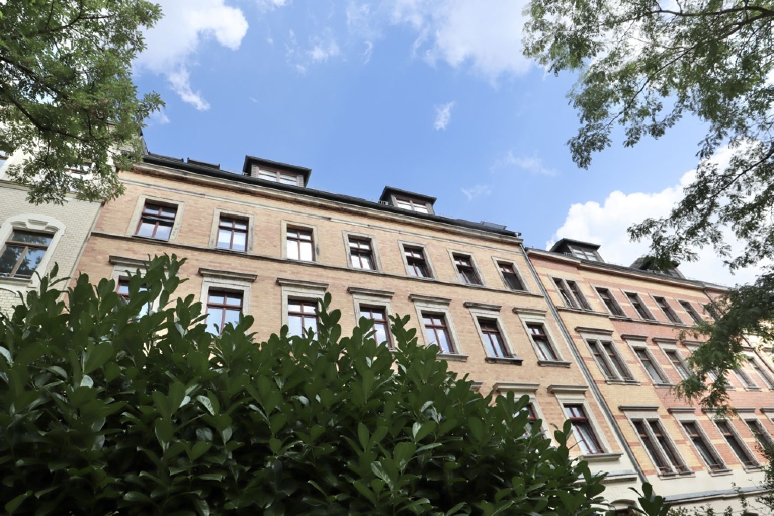 Einbauküche • 3-Raum Wohnung • Tiefgaragenstellplatz • Schloßchemnitz • Balkon • Fahrstuhl • mieten