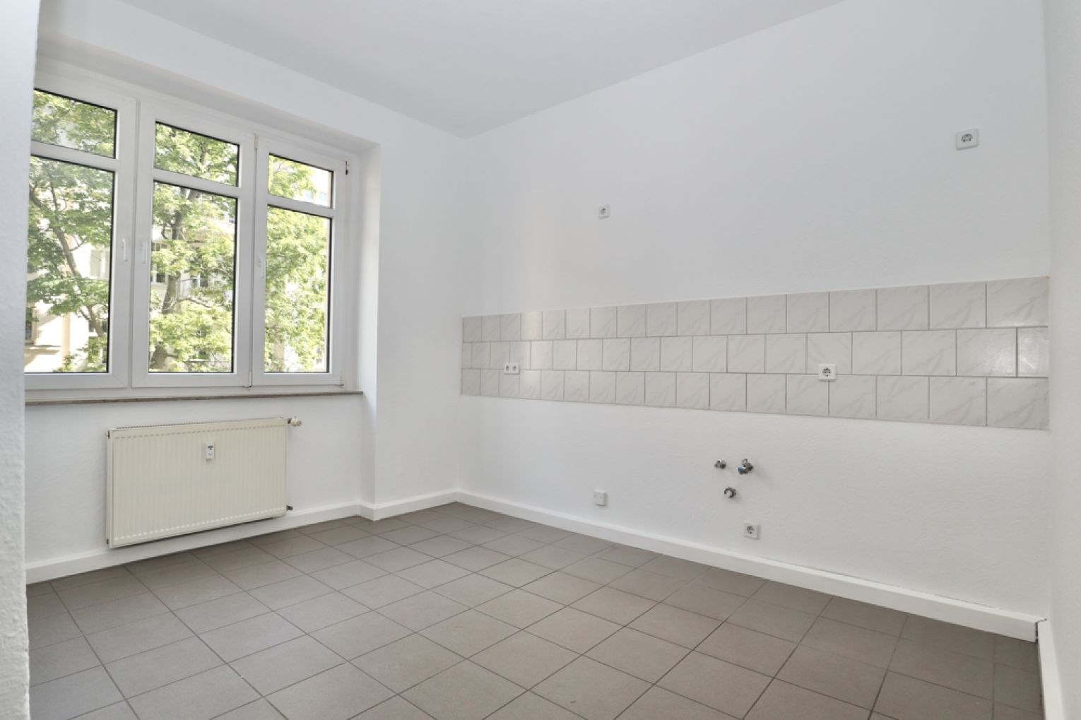 2-Raum Wohnung • Kaßberg • Balkon • Chemnitz • Einbauküche • neuer Boden • zur Miete