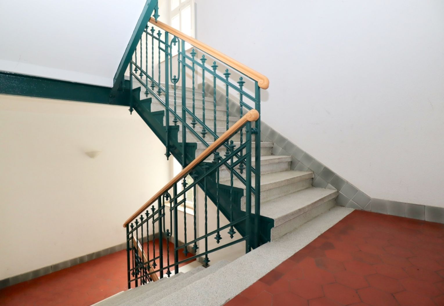 3-Raum Wohnung  • Einbauküche • auf dem Sonnenberg • in Chemnitz • Tageslichtbad • schnell sein