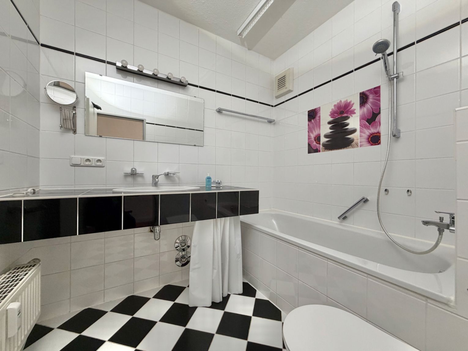 mit Balkon • Einbauküche • neu saniert • zur Miete • 2 Zimmer • in Chemnitz • nähe zur Universität!