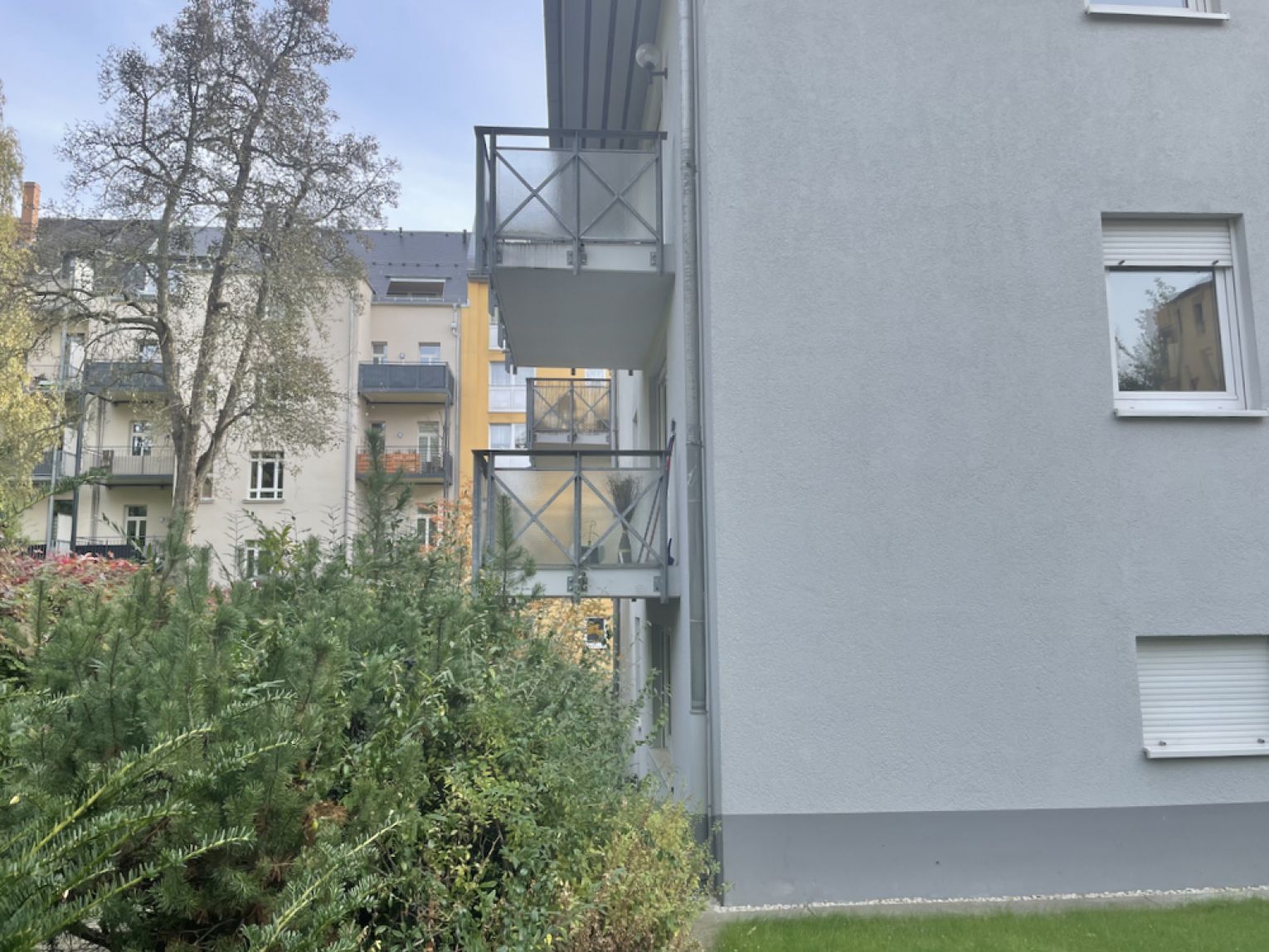 1-Raum-Apartment • Schlosschemnitz • Pantry-Küche • Balkon • modernes Laminat • TOP!