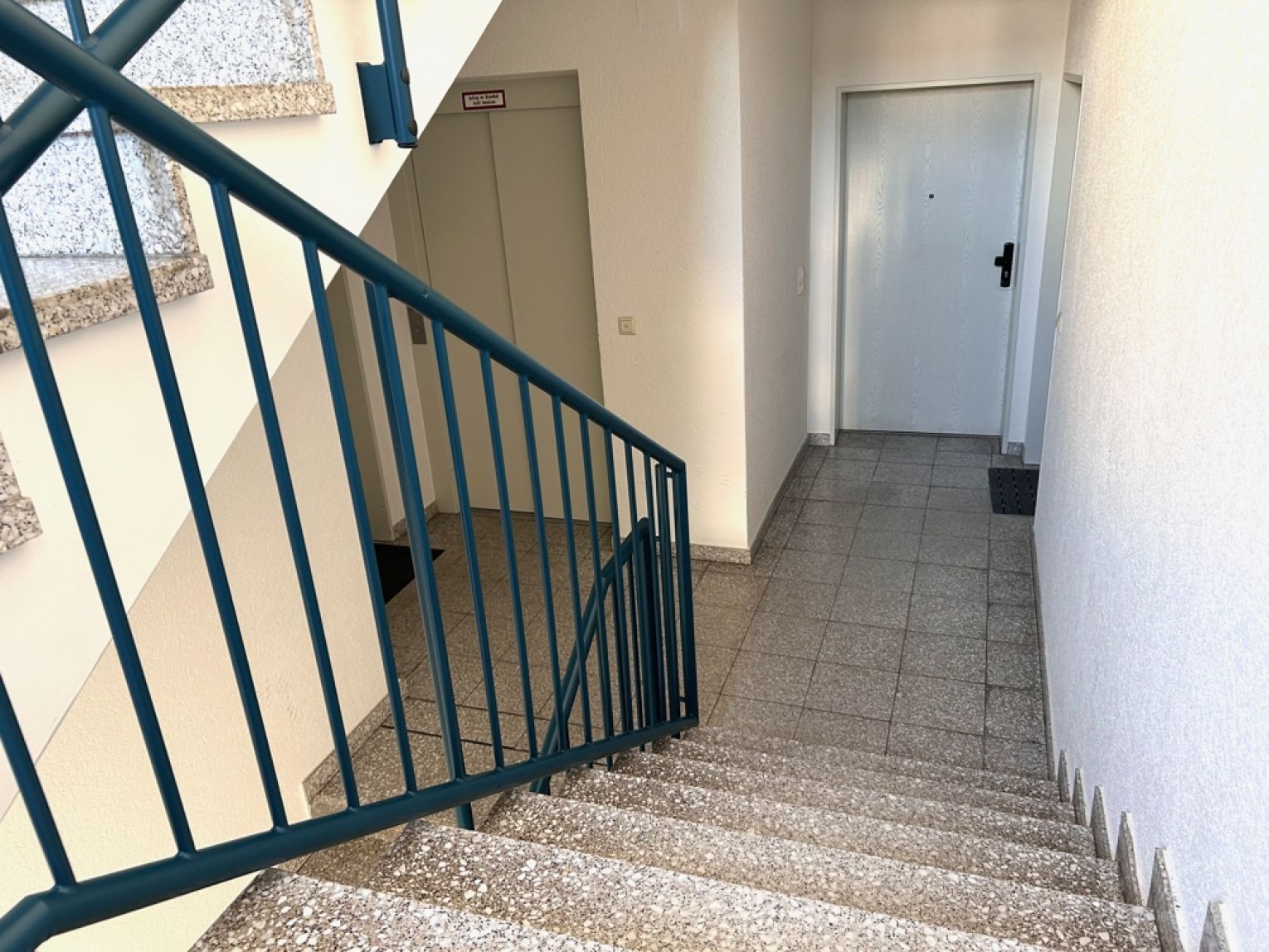 1 Zimmer • Balkon • Einbauschrank • Aufzug • Tiefgarage • Kaßberg • schnell sein lohnt sich