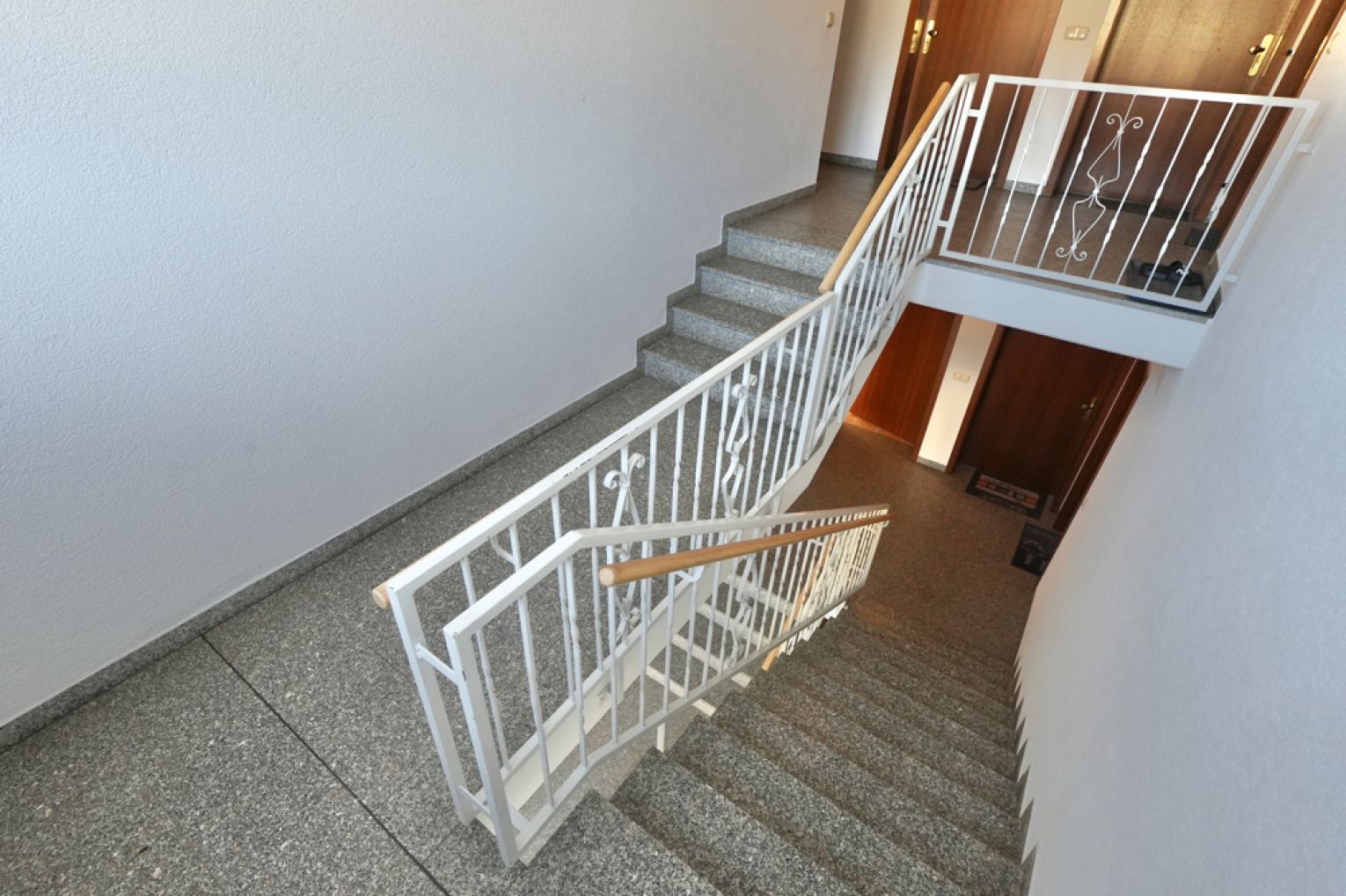 2 Zimmer • offene Küche • Eigentumswohnung • Südbalkon • Hartenstein • Kapitalanlage • jetzt kaufen!