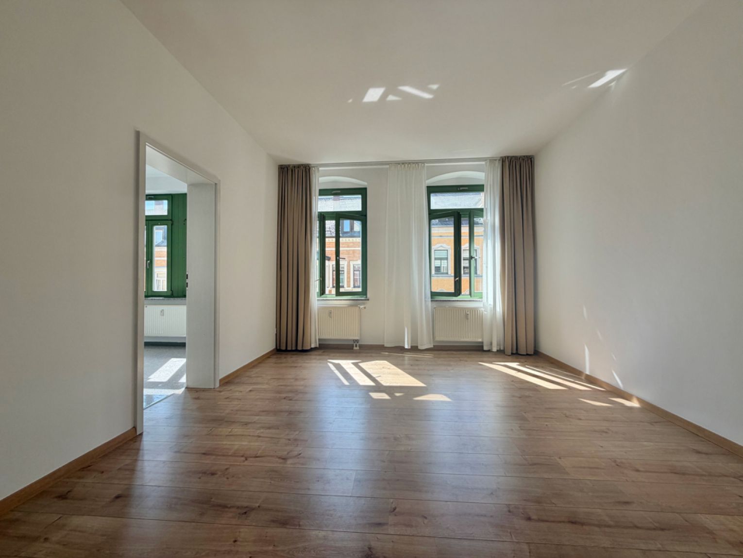 3 Zimmer • mit Balkon • Bad mit Wanne und Dusche • auf dem Schloßberg • zur Miete • in Chemnitz