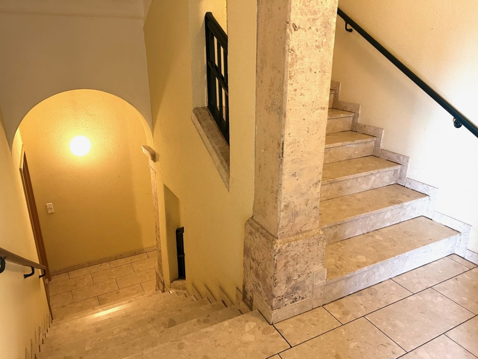 Zentrum • 2 Zimmer • zur Miete • Chemnitz • Stellplatz • großer Garten • ruhige Lage