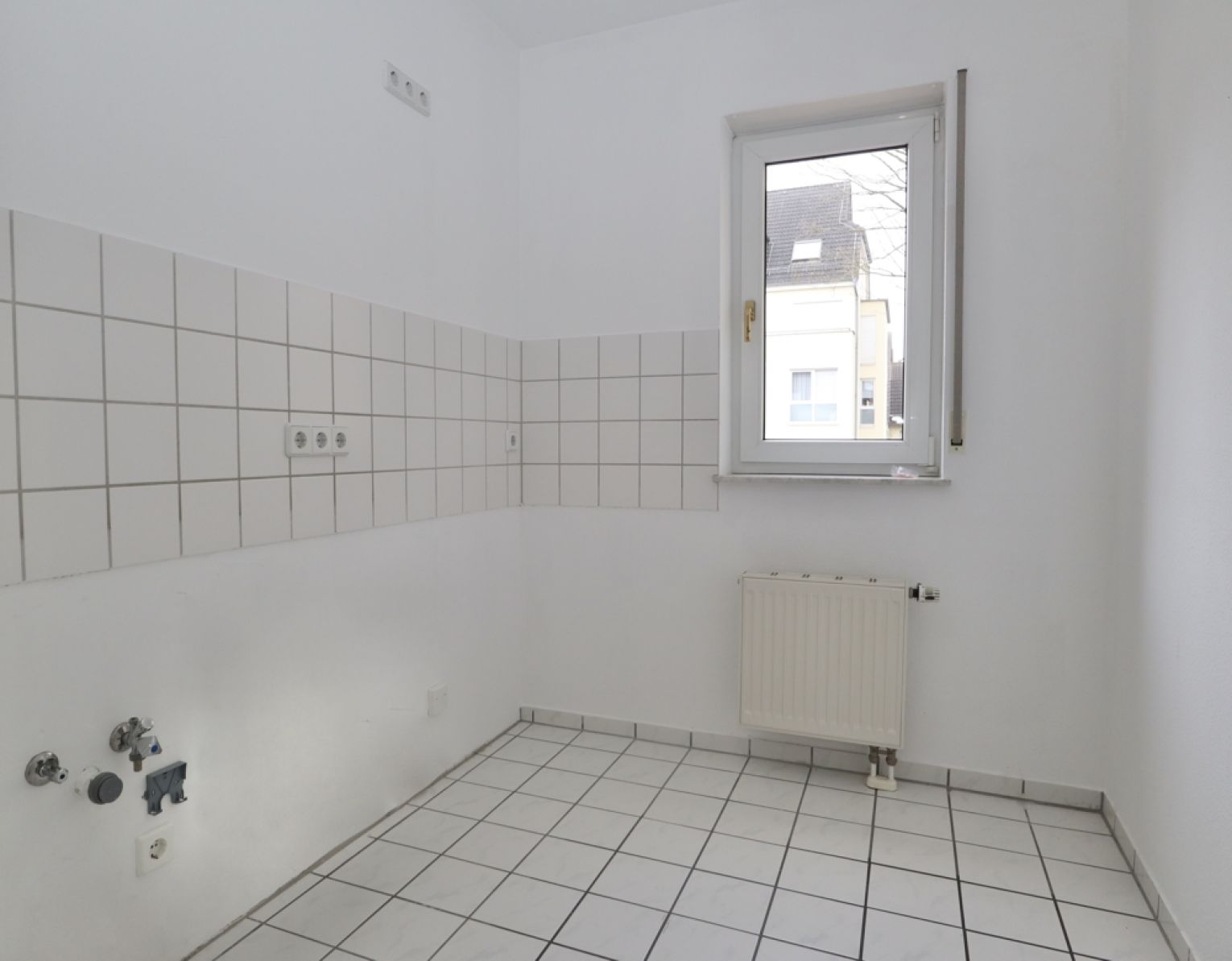 Stellplatz • Röhrsdorf • 2-Raum Wohnung • Balkon • Tageslichtbad • in Chemnitz • jetzt anrufen