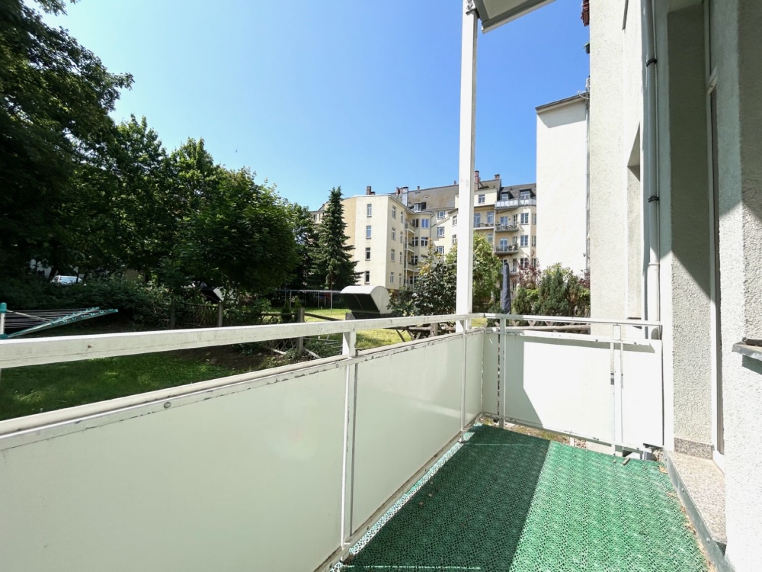 3-Zimmer • Kaßberg • Balkon • perfekte Lage • große Küche • für Familien • zur Miete
