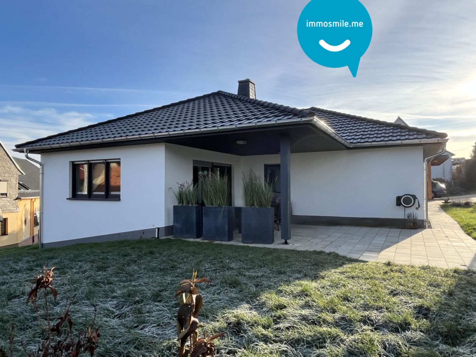 Bungalowstil • Neubau • 5 Zimmer • Garten/Terrasse • Kamin • EBK • Carport • Falken/Callenberg