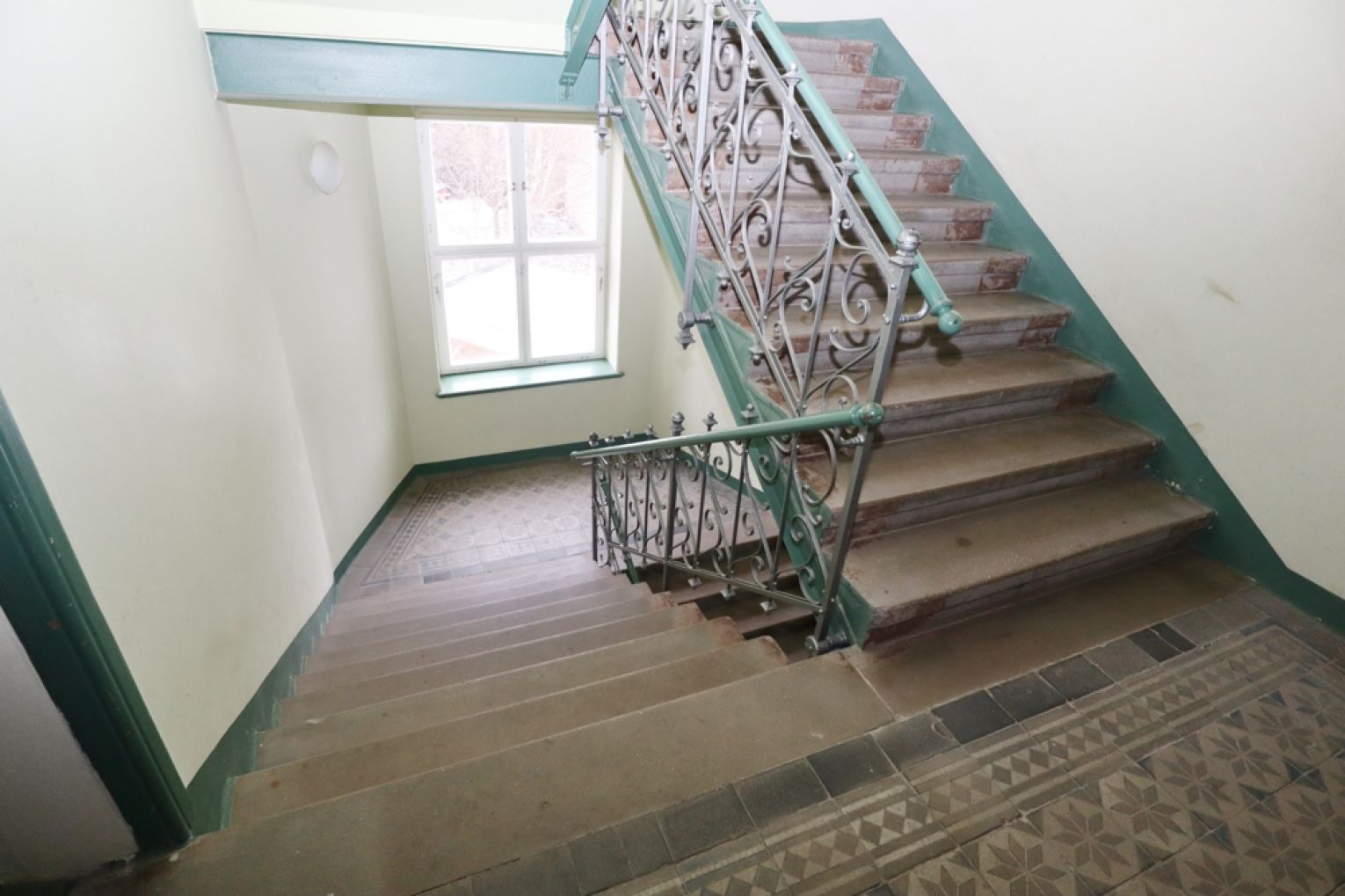 4-Raum Wohnung • Sonnenberg  • Balkon • in Chemnitz • jetzt anrufen • Altbau • Tageslichtbad