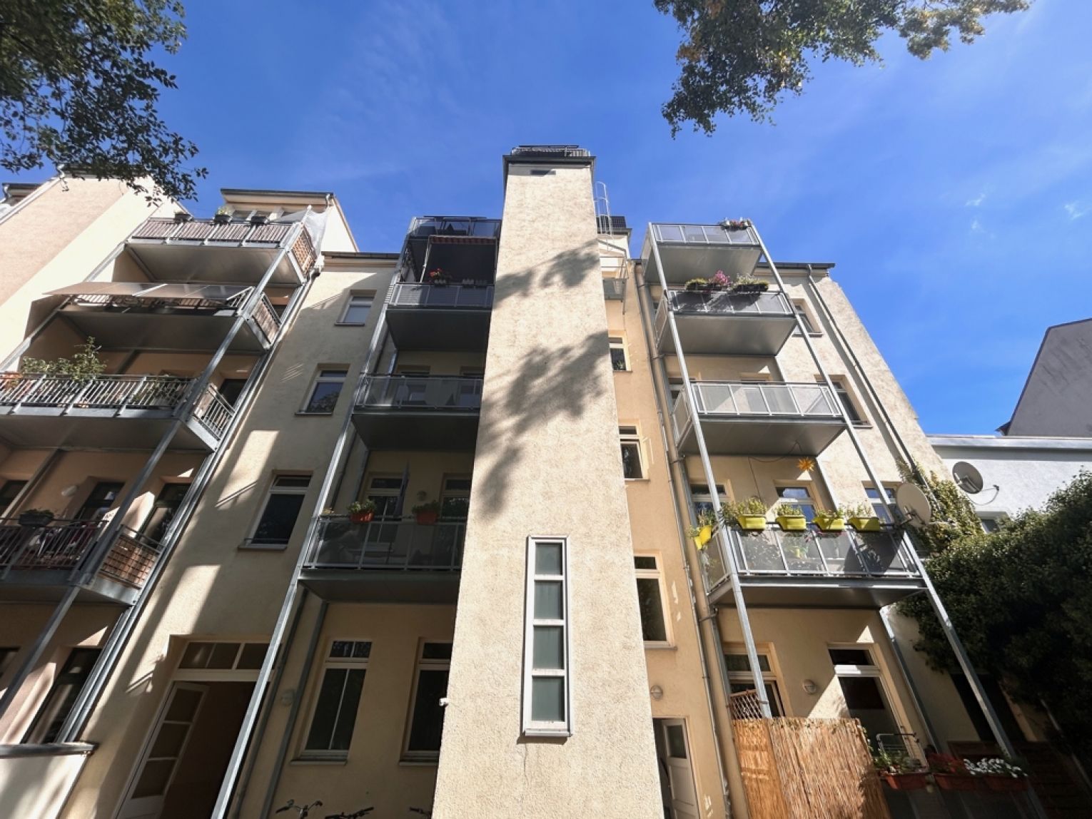 2 Zimmer • Schloßchemnitz • zur Miete • Balkon • Aufzug • jetzt anschauen und mieten