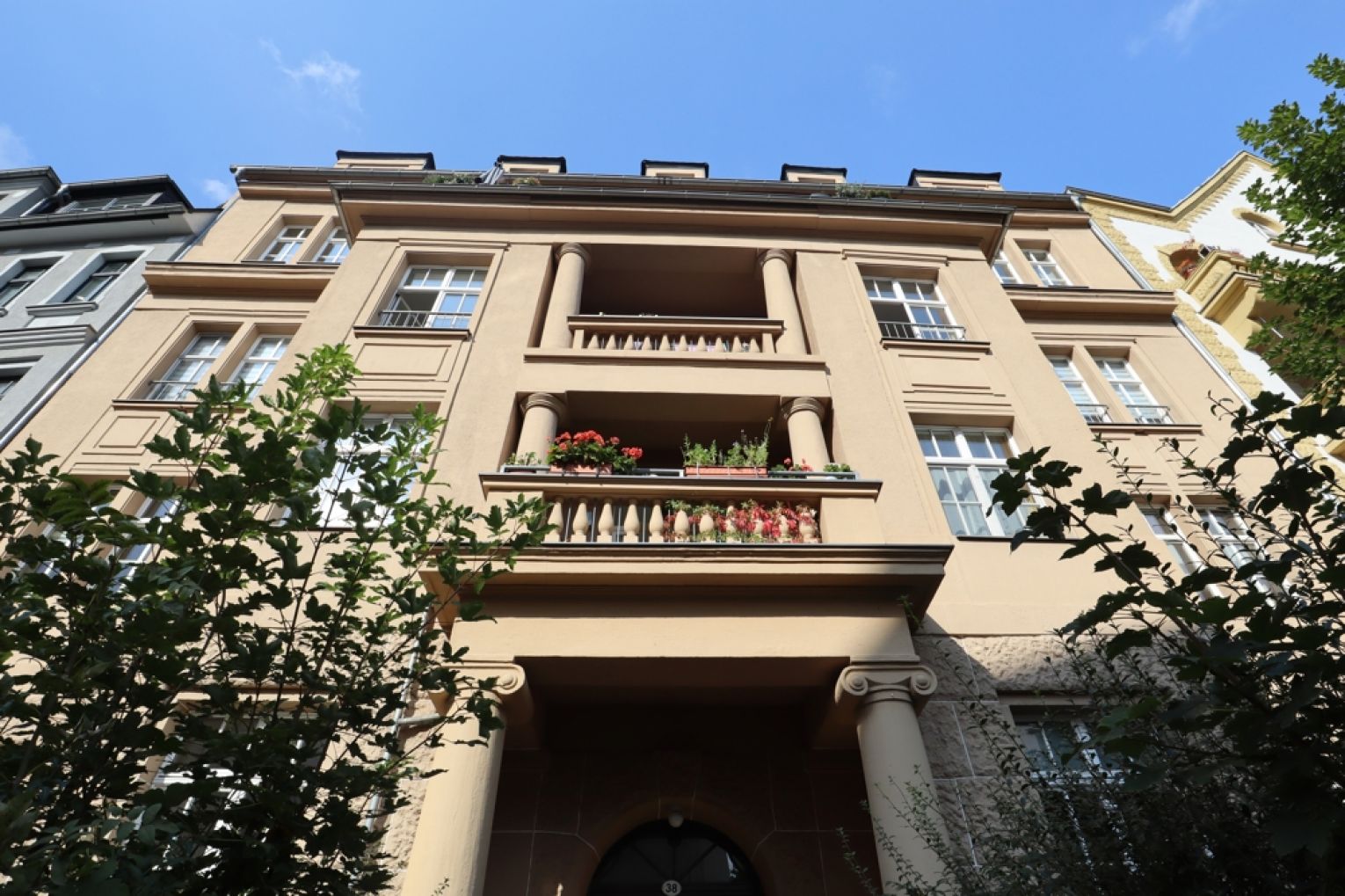 Kaßberg • jetzt schnell sein • 2-Zimmer • mit Balkon • Einbauküche • Wanne&Dusche