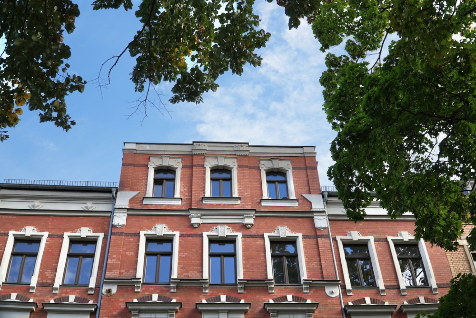 2 Zimmer • mit Balkon • neu saniert • Einbauküche möglich • Stellplatz • in Chemnitz • zur Miete