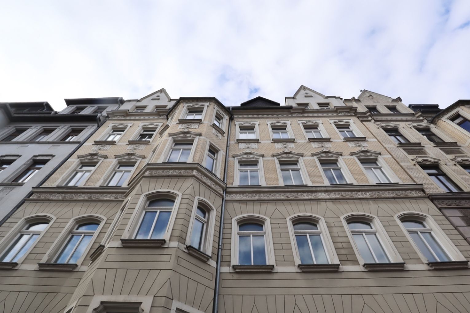 2-Raum Wohnung in Chemnitz • Balkon • Wanne • Einbauküche • Kaßberg • jetzt anrufen • Gutschein