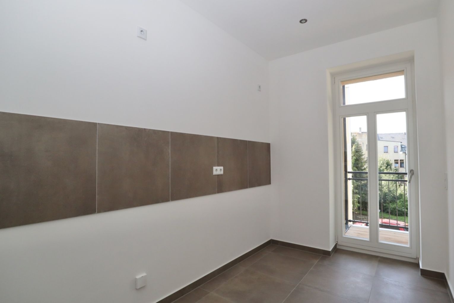 Erstbezug • 3-Raum Wohnung • Fußbodenheizung • Balkon •  schnell anrufen!