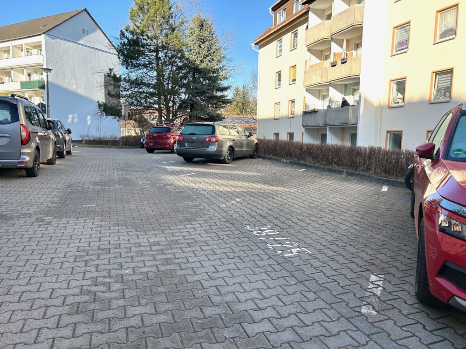 3-Raum Wohnung • Einbauküche • Balkon • Stellplatz • Reichenbrand • jetzt kaufen