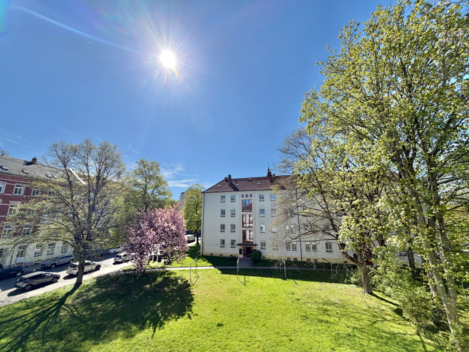 2 Zimmer • mit Einbauküche • in Chemnitz • Bernsdorf • Lutherviertel • schnell sein und mieten!