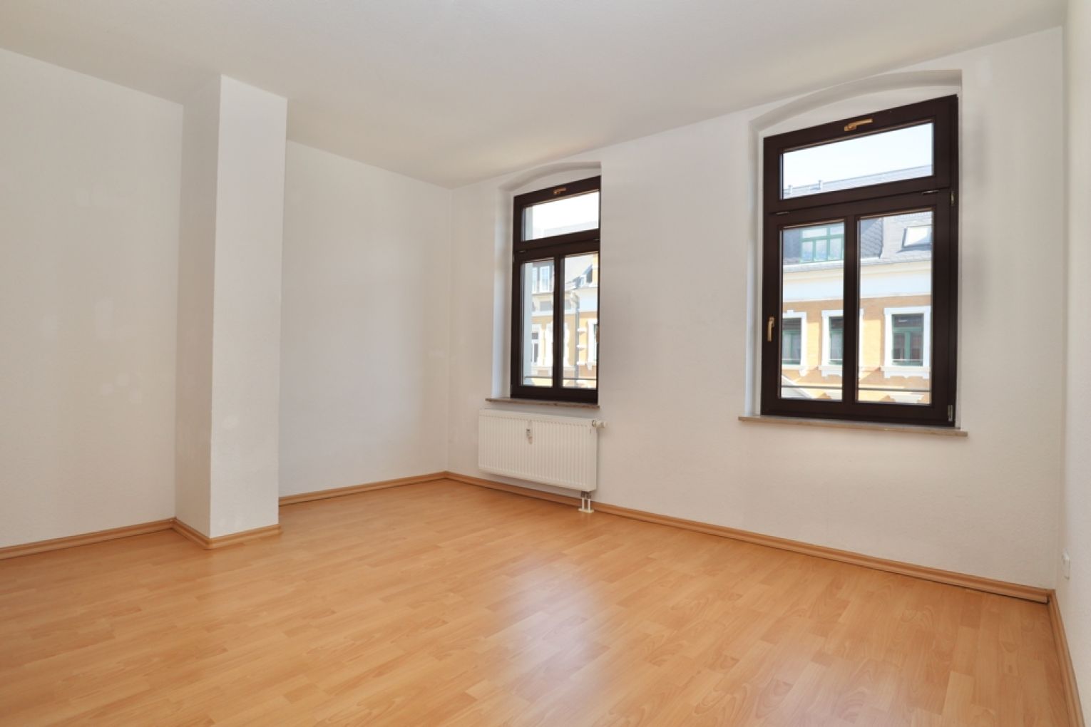 Tageslichtbad • Einbauküche • 2-Zimmer Wohnung in Chemnitz • Schloßchemnitz • jetzt anrufen