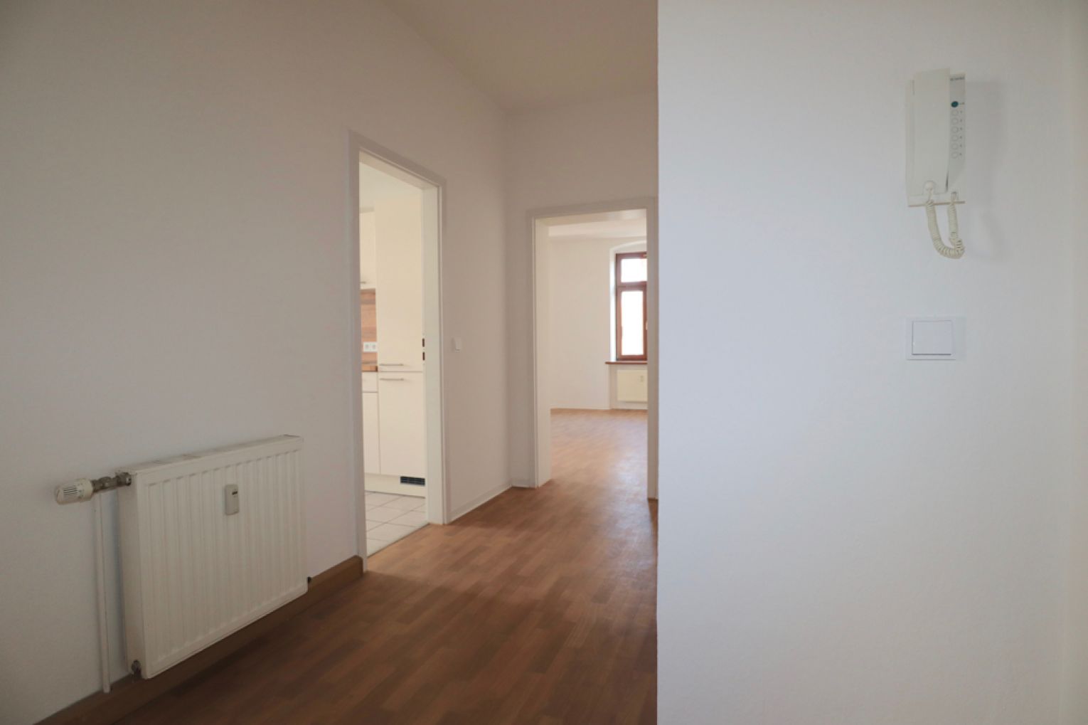 Einbauküche • individuell Wohnen • 2 Zimmer • auf dem Sonnenberg • zur Miete • jetzt anrufen