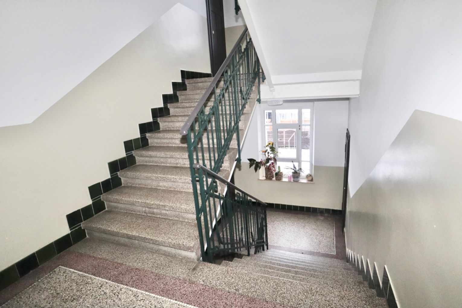 Einbauküche • 2-Raum Wohnung • mit Balkon • in Gablenz • ruhige Lage • jetzt anrufen