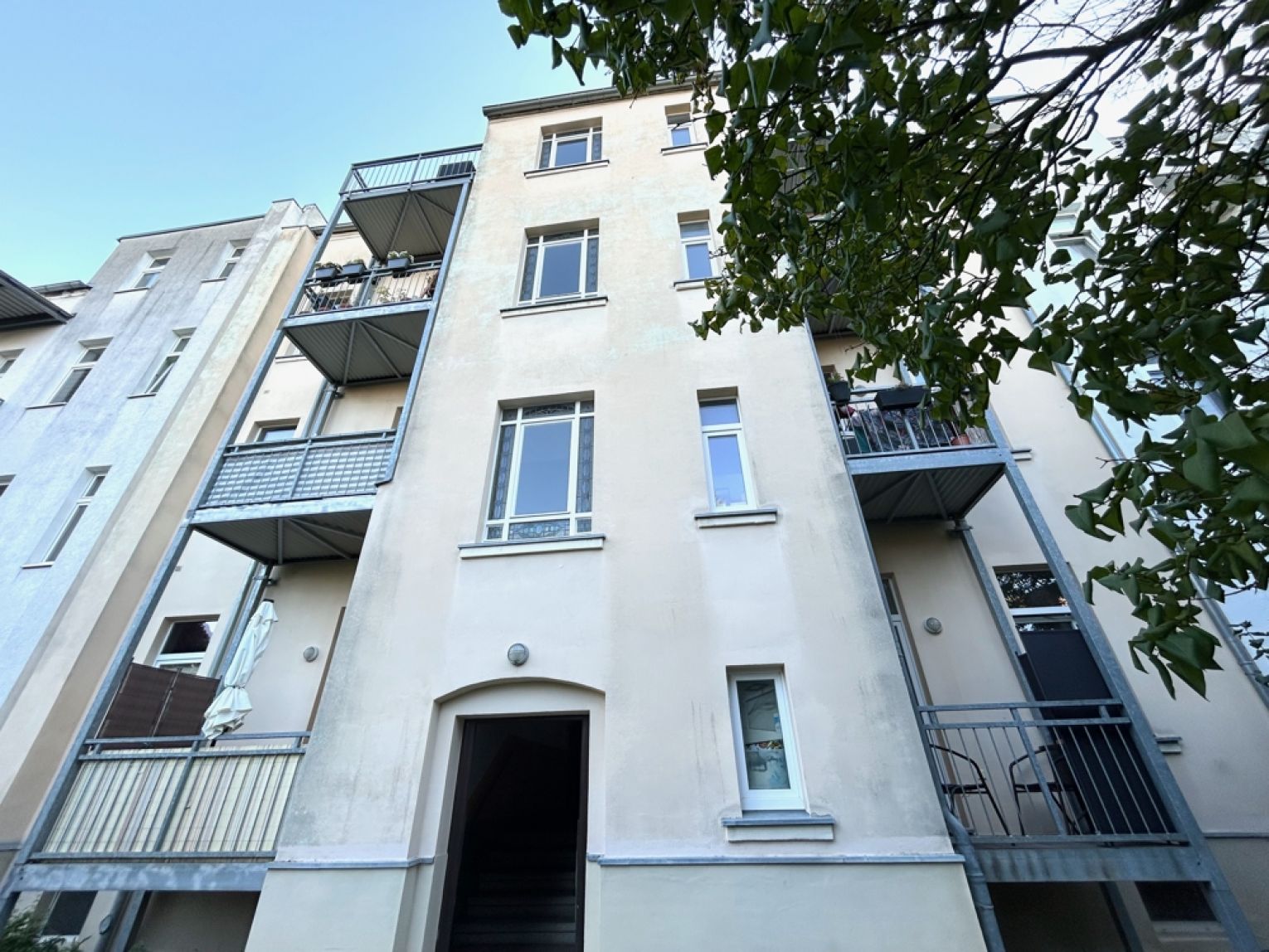 2-Zimmer • Eigentumswohnung • mit Balkon • vermietet • Altendorf • jetzt Exposé anfordern
