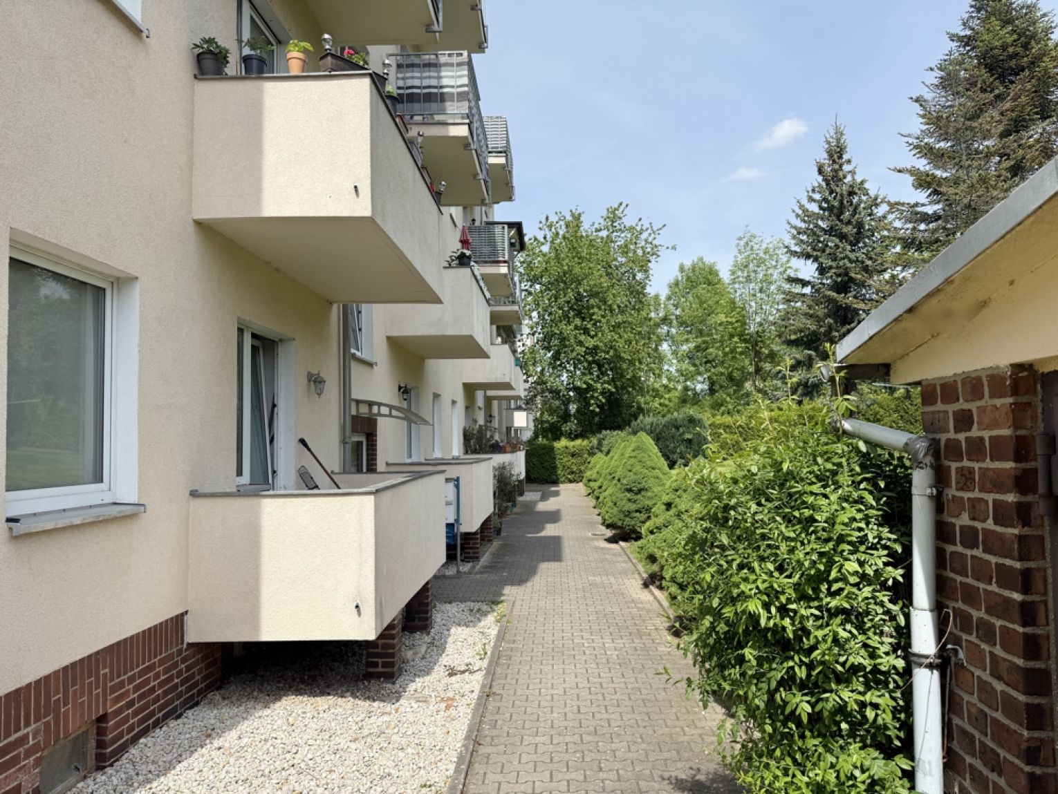 Dachgeschoss • ruhige Lage • 2-Zimmer • viel Grün • Hilbersdorf • Tageslichtbad • Anmieten!