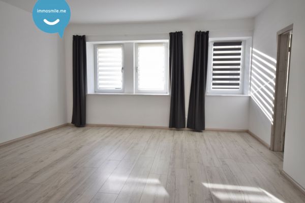 2-Raum • Balkon • Einbauküche • Fussbodenheizung • Wanne+Dusche • SmartHome-APP • TOP-Bad • MIeten?