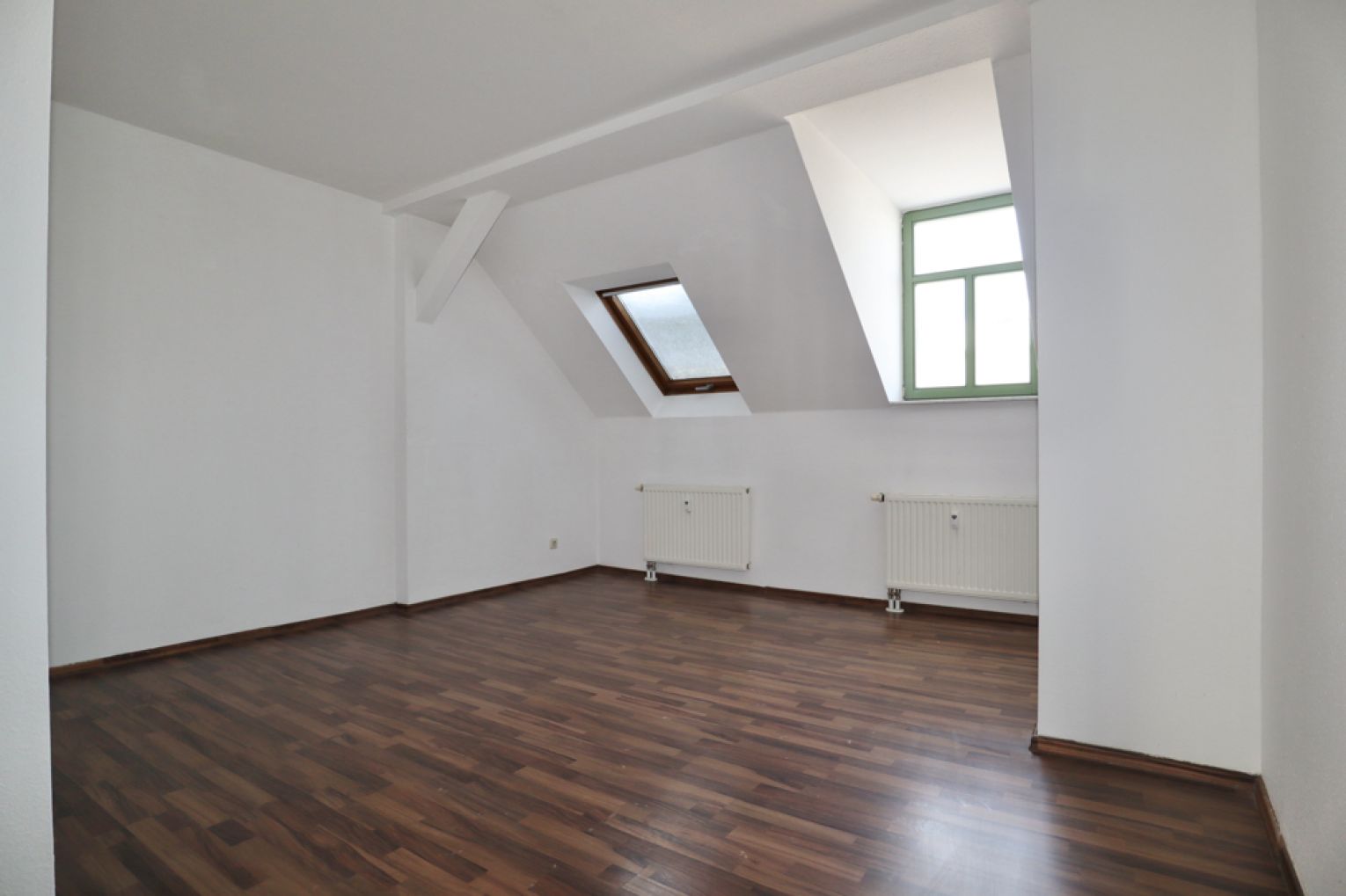 Maisonette • 3-Raum Wohnung • Dachgeschoss • in Chemnitz • Einbauküche • Balkon • schnell anrufen