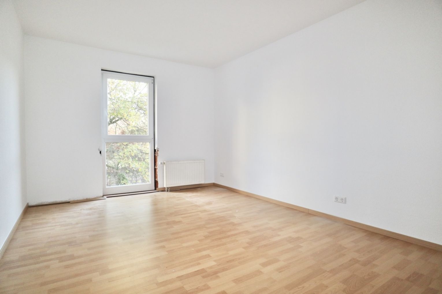 Gablenz • 4-Raum Wohnung • in Chemnitz • Tageslichbad • Einbauküche • individuell • jetzt mieten