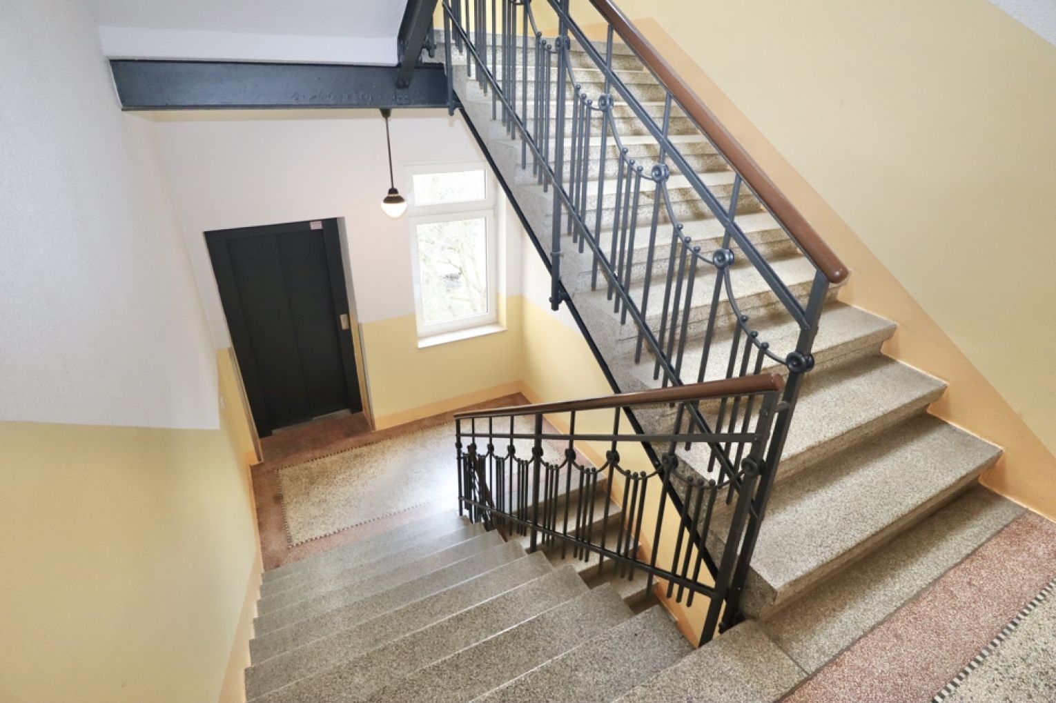 Eigentumswohnung • in Chemnitz • auf dem Kaßberg • 2-Raum • Balkon • Stellplatz • vermietet