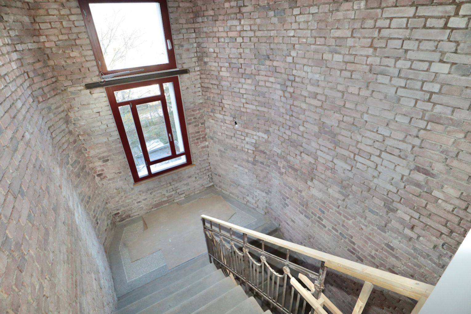 auf dem Sonnenberg • zur Miete • 2 Zimmer • mit Terrasse • im Erdgeschoss • Einbauküche • Chemnitz