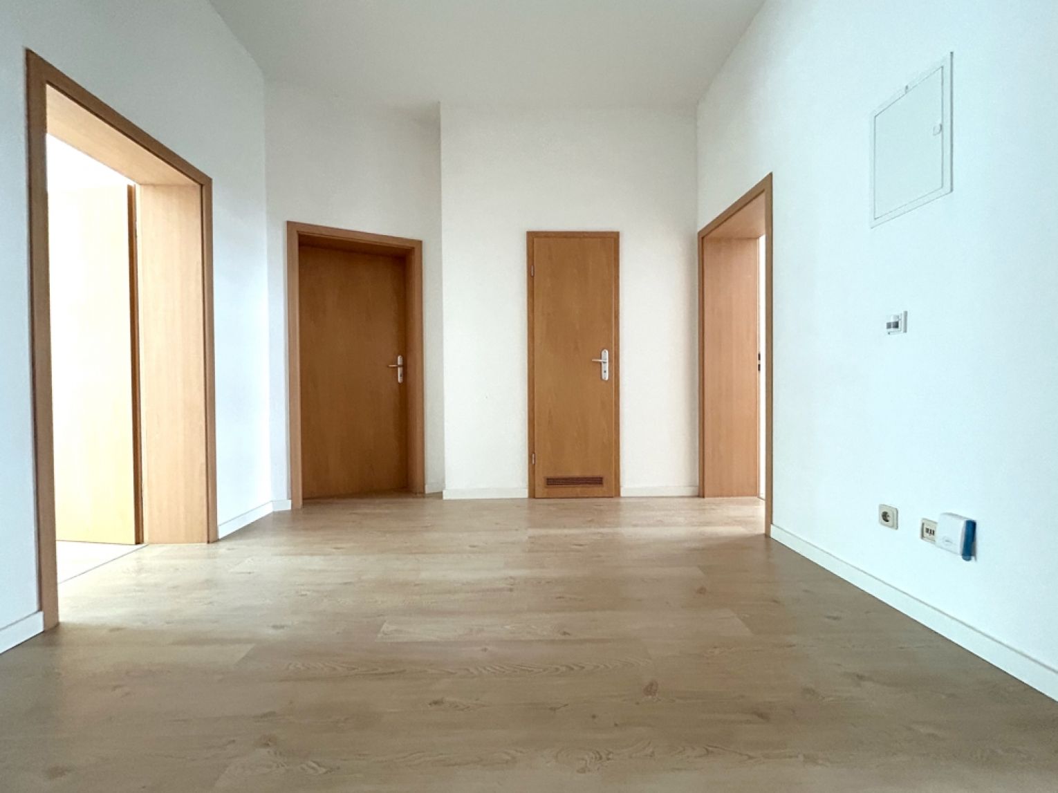 3-Zimmer • Kaßberg • Balkon • perfekte Lage • große Küche • für Familien • zur Miete