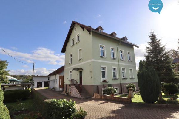 Mehrfamilienhaus • in Frankenberg • teilvermietet • Keller • Dachboden • Garten • mit Carport