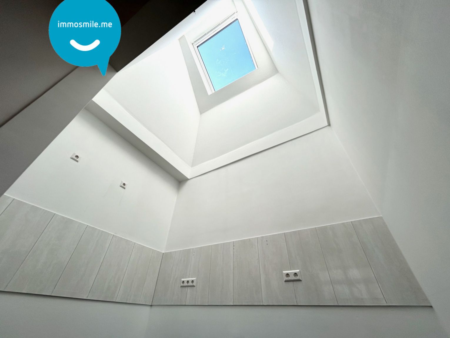 Loggia • Chemnitz • Tageslichtbad • 2-Raum Wohnung • offner Wohn-und Essbereich • zur Miete