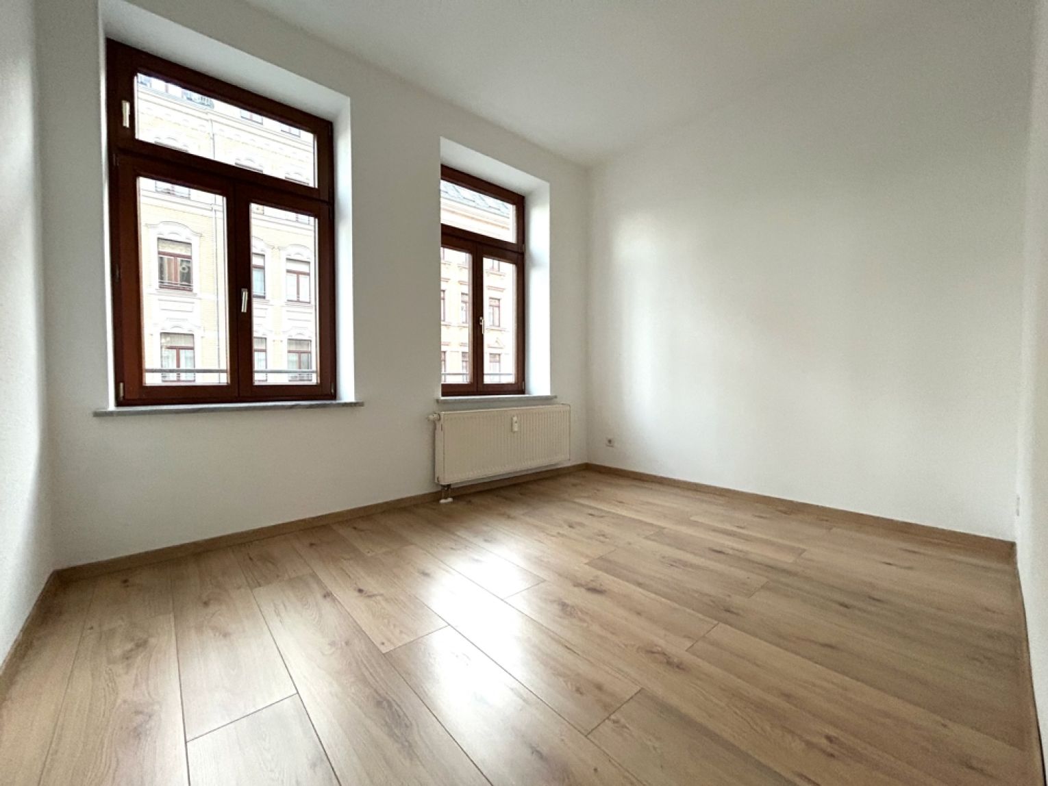 Schloßchemnitz • 2-Zimmer • Single-/Studentenwohnung • Einbauküche • Stellplatz • Balkon • zur Miete