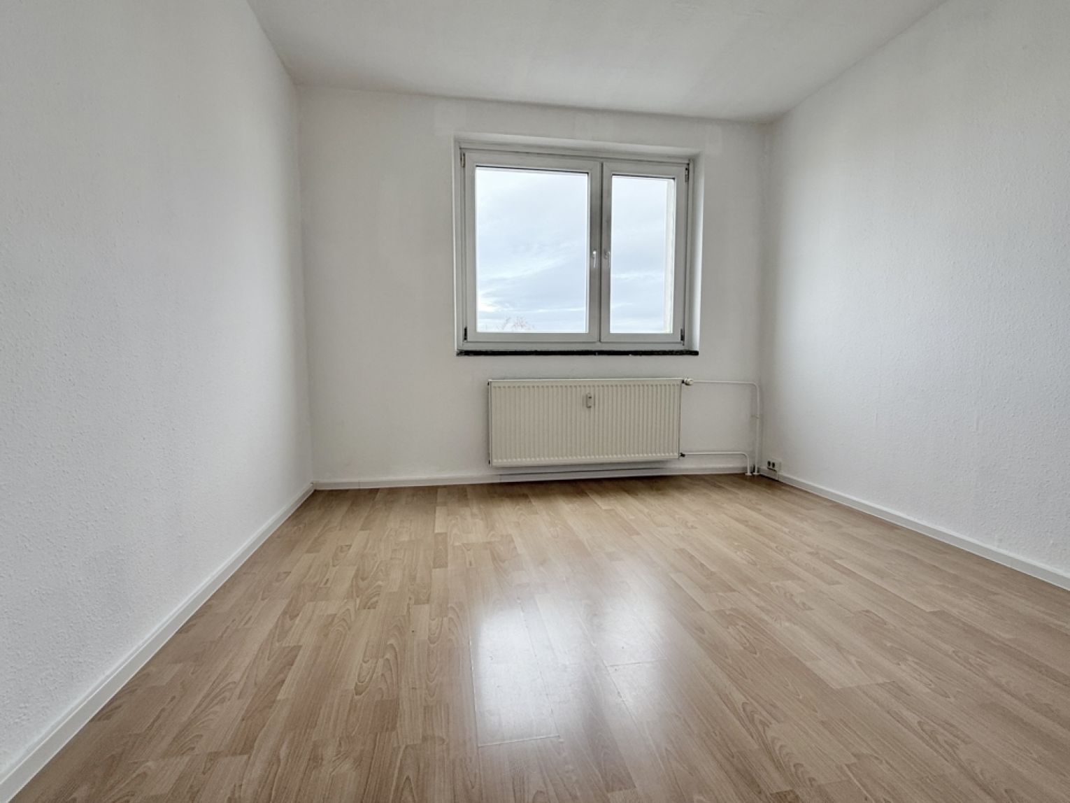 TOP • 3-Zimmer Wohnung • in Kappel • Balkon • Laminat • Einbauküche • jetzt mieten !?