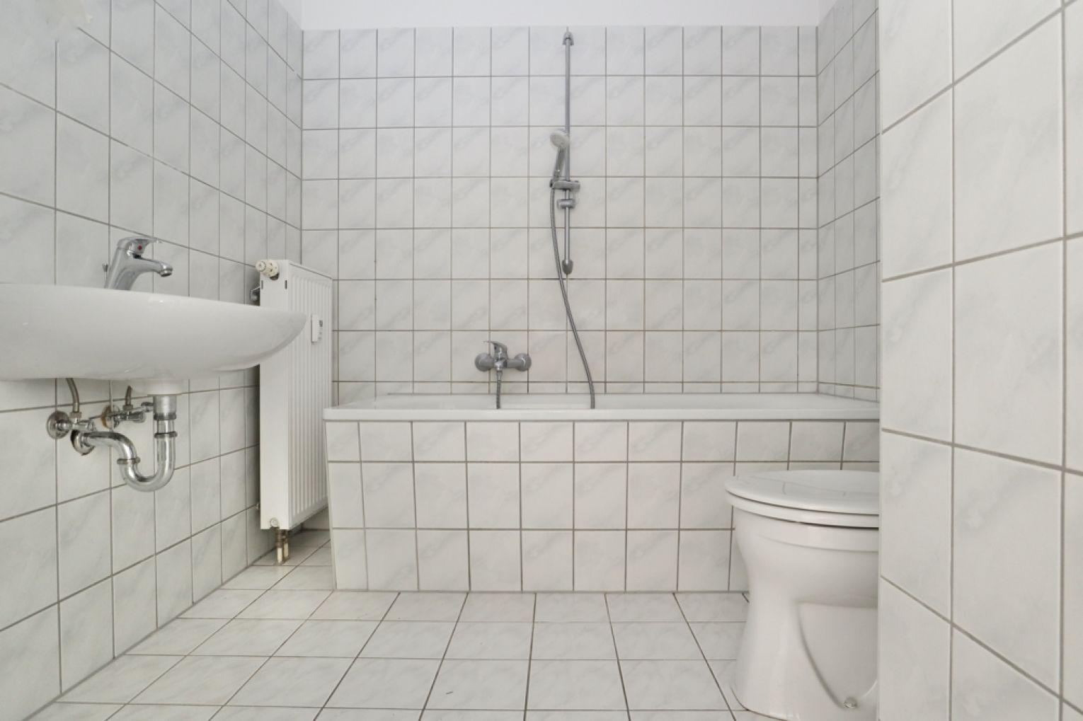 Dachgeschoss • saniert • modern wohnen • in Chemnitz • Gablenz • Einbauküche • 2-Zimmer Wohnung