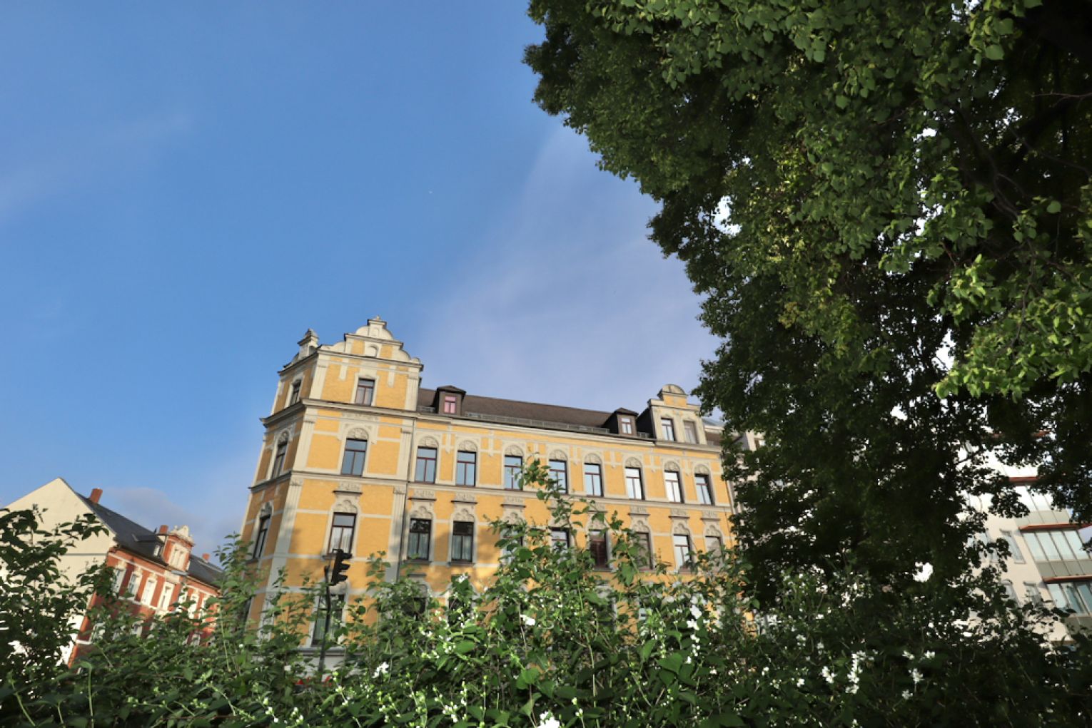Dachgeschoss • Chemnitz • 2-Raum Wohnung • Schloßchemnitz • Südbalkon • Einbauküche • jetzt anrufen