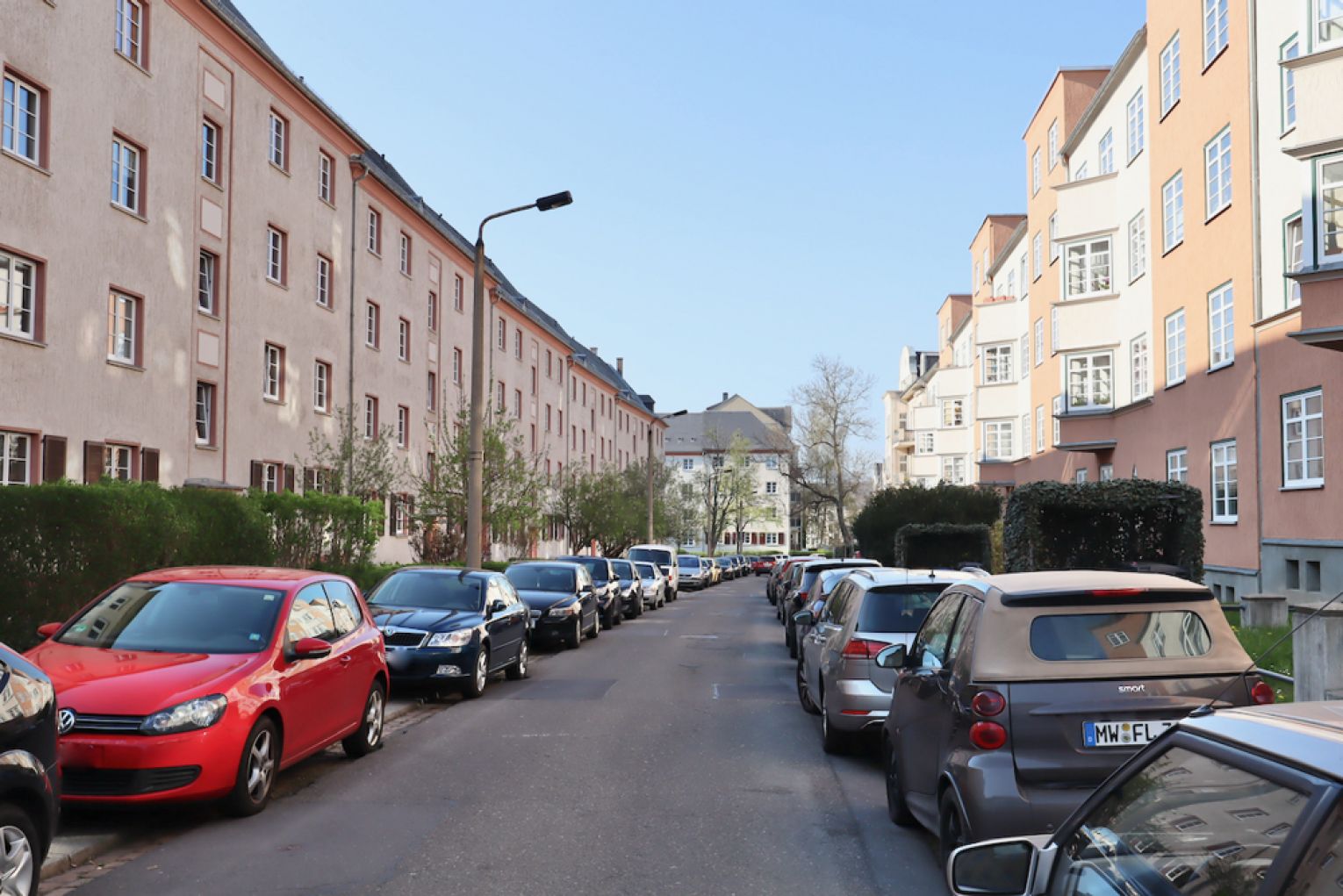 Kaßberg • 3-Zimmer • Sonnenbalkon • Tageslichtbad • Laminat • Stellplatz • Wohnküche • Anschauen!? - Photo 3